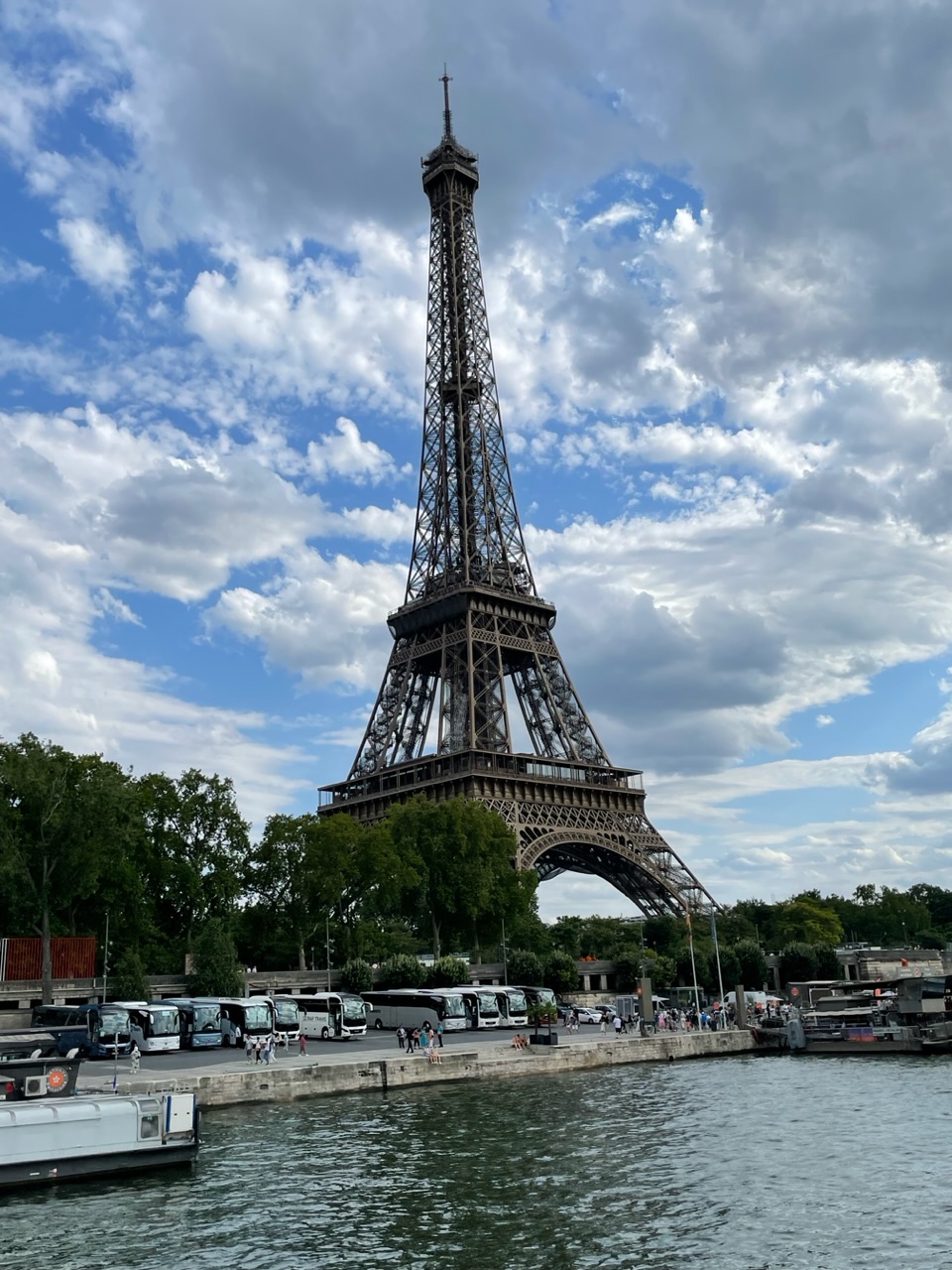 Intercontinental Influencers